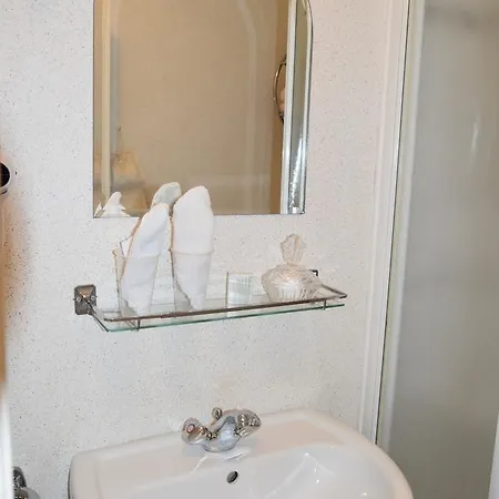 Le Barbouillon Hotel 2*